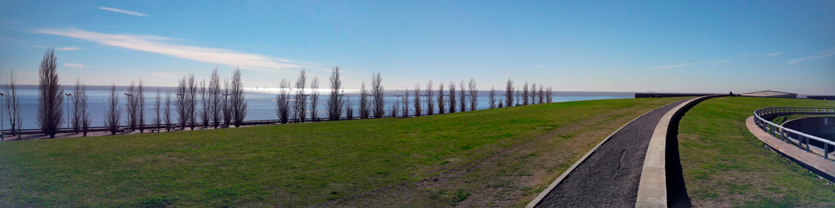 Ciudad de Buenos Aires - Parque de la memoria 